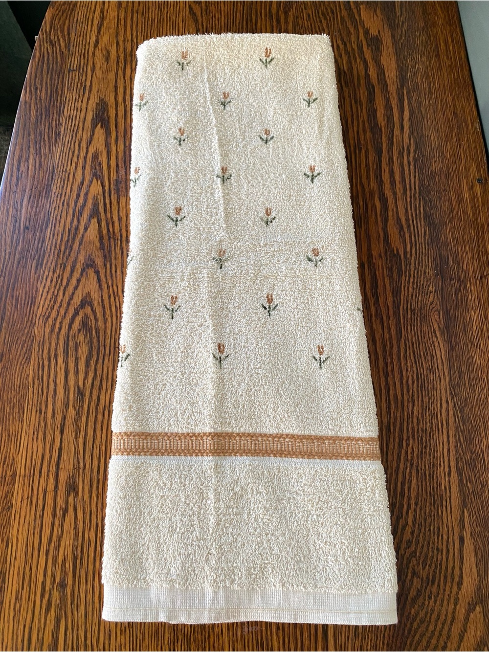 Vintage 1980s St Mary’s Fieldcrest Beige Brown Floral Tulip Bathroom Towel
